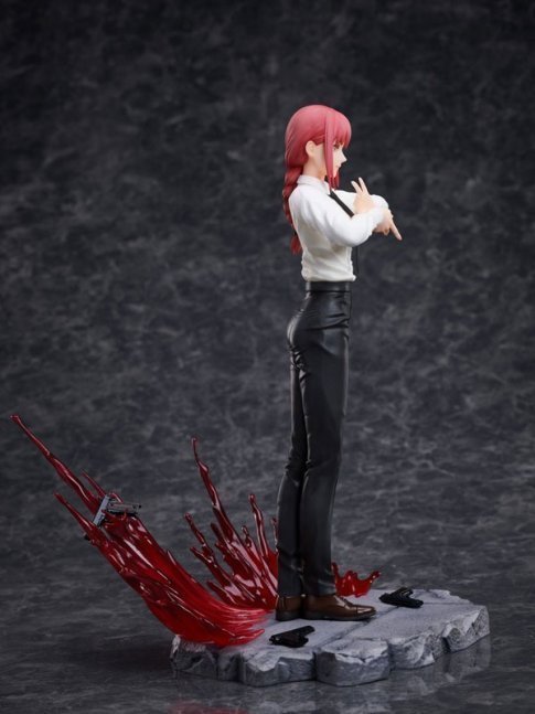 Makima 1/7 Figure -- Chainsaw Man