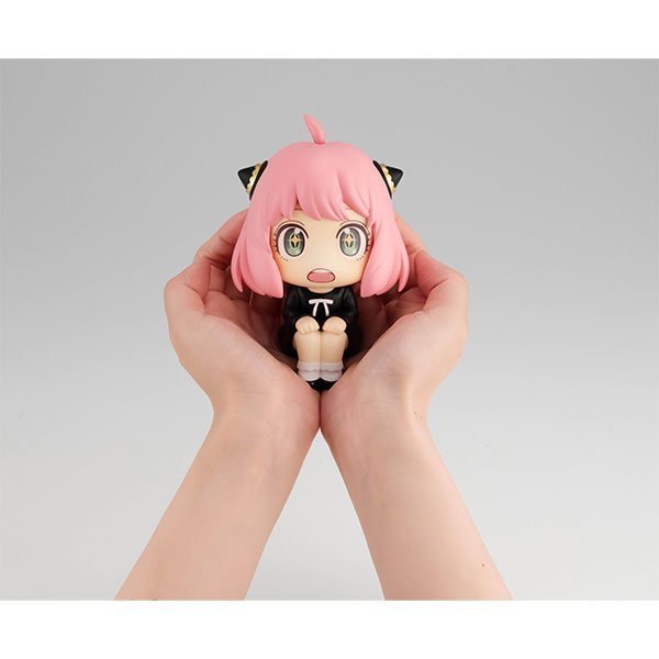 Anya Special LookUp Figure -- Spy x Family