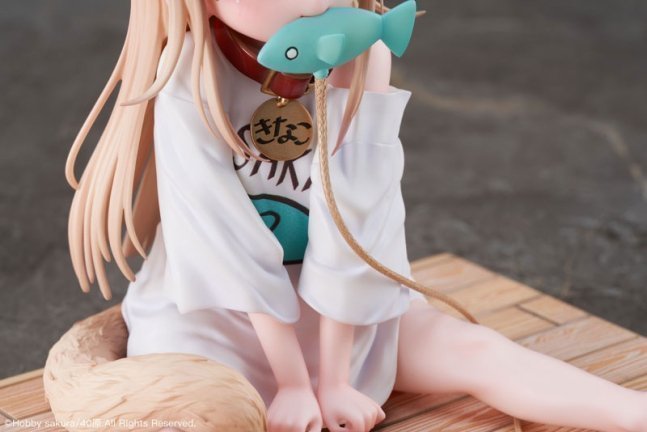 Kinako 1/6 Figure Sitting and Biting Fish ver. -- My Cat Is A Kawaii Girl