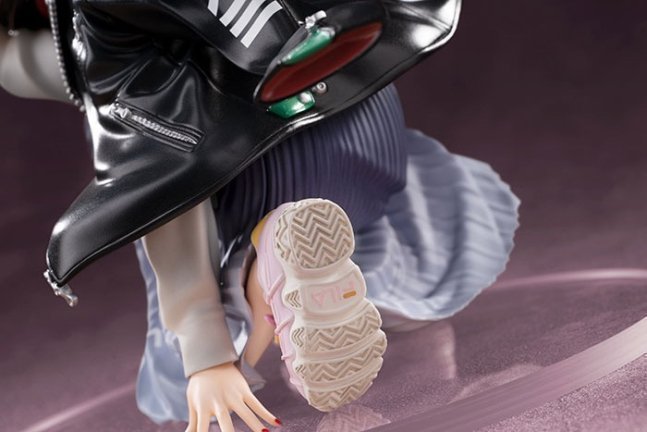 Mari Makinami Illustrious 1/7 Figure RADIO EVA ver. Part.2
