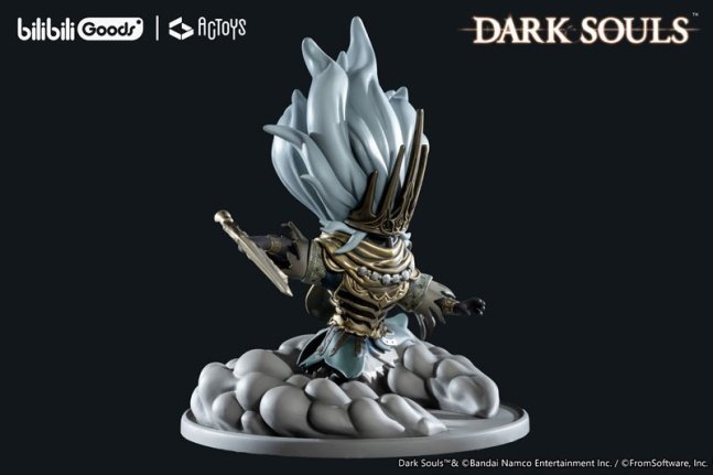 The Nameless King Deformed Figure -- DARK SOULS