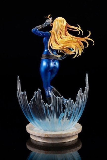 Invisible Woman ULTIMATE 1/6 MARVEL BISHOUJO Figure