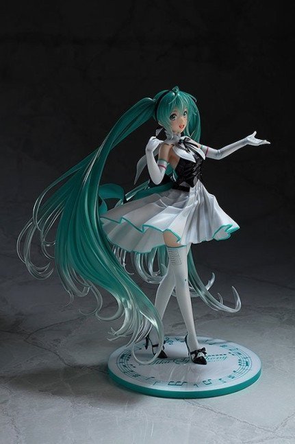 Hatsune Miku 1/8 Figure Symphony 2019 Ver.