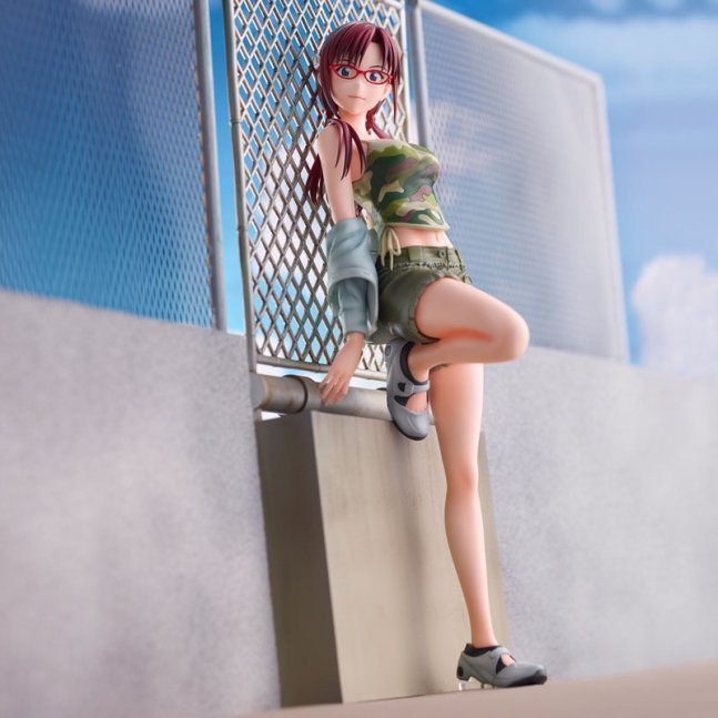 Mari Makinami Illustrious Figure -- Rebuild of Evangelion