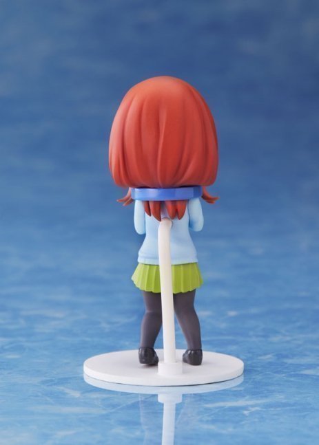 Miku Nakano Mini-Figure -- The Quintessential Quintuplets SS