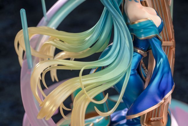 Maven of the Strings Sona 1/7 Figure -- League of Legends