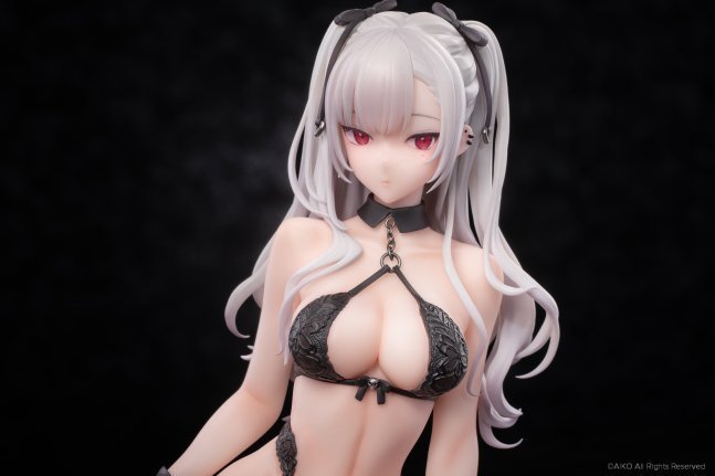 Tana Black Bunny Girl 1/7 Figure