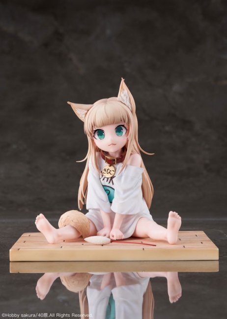 Kinako 1/6 Figure Sitting and Biting Fish ver. -- My Cat Is A Kawaii Girl