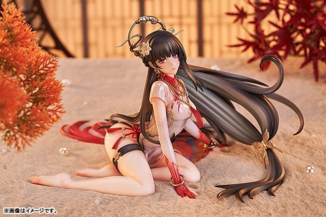 Qu: Crimson Blessing 1/7 Figure -- Punishing: Gray Raven