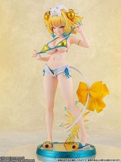 Pine 1/6 Figure -- Bombergirl