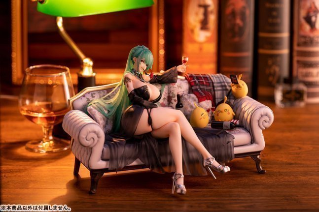 Littorio Calabria Aurea 1/7 Figure -- Azur Lane