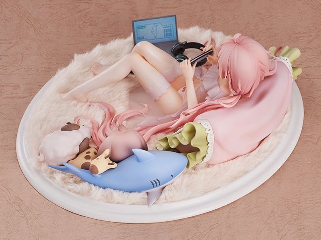Evante 1/7 Figure Lazy Afternoon Ver.  -- Red: Pride of Eden