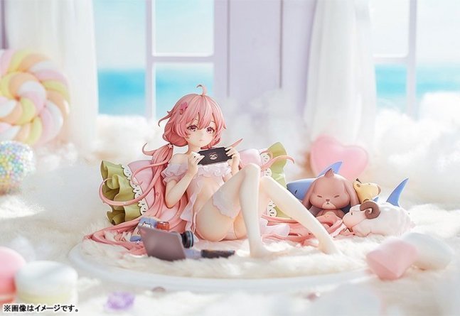 Evante 1/7 Figure Lazy Afternoon Ver.  -- Red: Pride of Eden