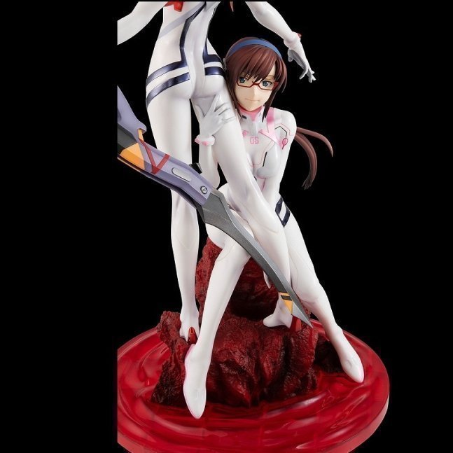 Shikinami Asuka Langley & Makina Mari Illustrious G.E.M Precious Figure
