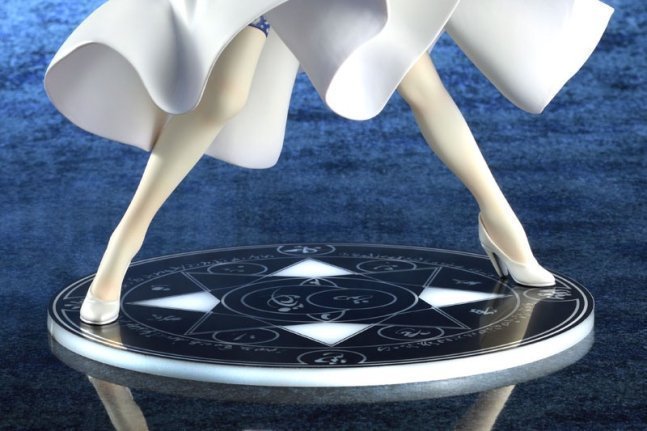 Saber 1/8 Figure White Dress Renewal Ver. -- Fate/stay night [Unlimited Blade Works]