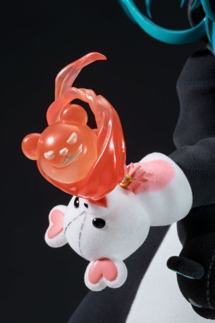 Yuna 1/7 KDcolle Figure -- Kuma Kuma Kuma Bear - Punch!
