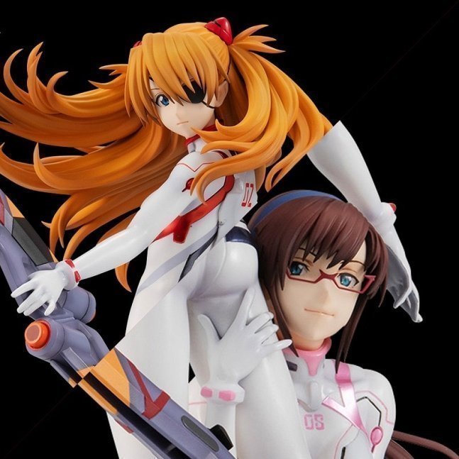 Shikinami Asuka Langley & Makina Mari Illustrious G.E.M Precious Figure