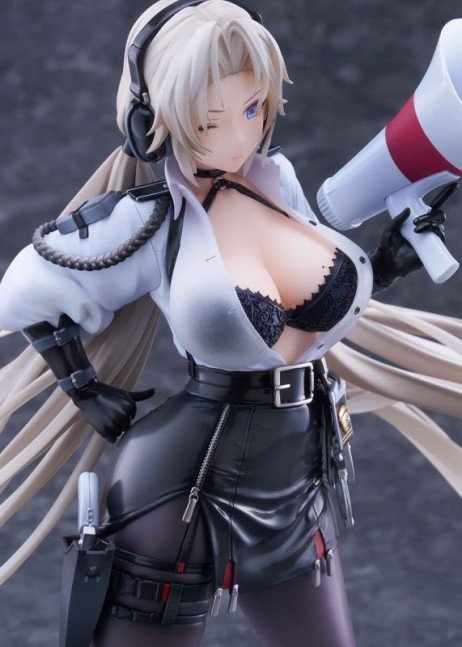Kronshtadt 1/6 Figure Begin the Rush! -- Azur Lane