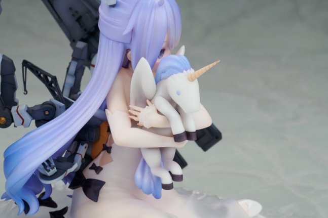Unicorn 1/7 Figure -- Azur Lane