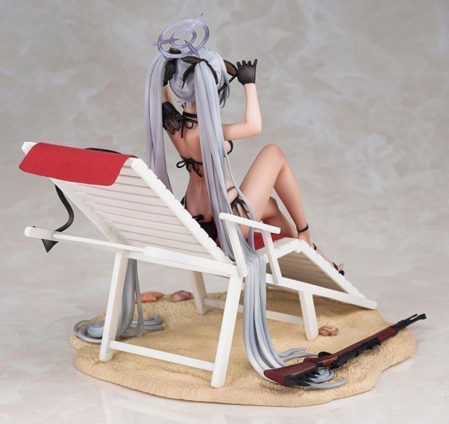 Shirom Iori 1/7 Figure Swimsuit Ver. -- Blue Archive