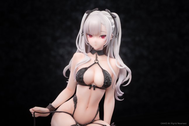 Tana Black Bunny Girl 1/7 Figure