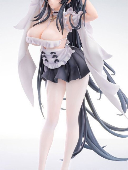 Indomitable 1/6 Figure Ms. Motivationless Maid Ver. -- Azur Lane