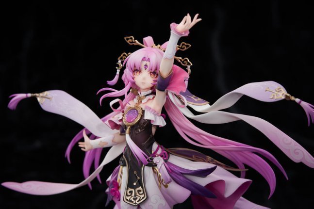 Fu Xuan 1/7 Figure -- Honkai: Star Rail