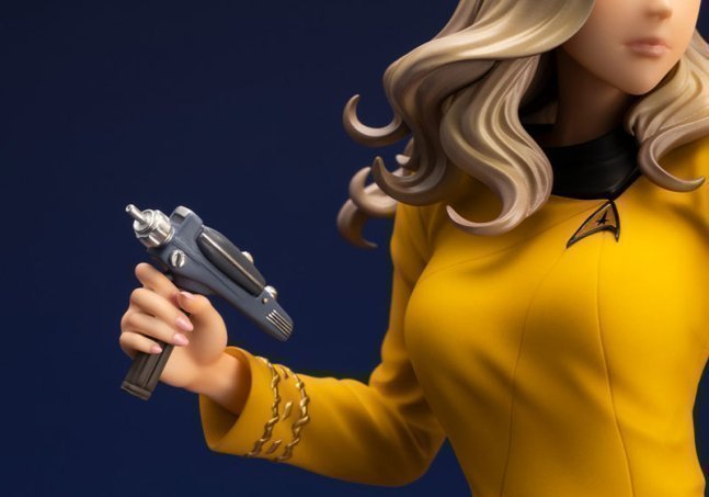 Command Officer 1/7 Star Trek Bishoujo Figure