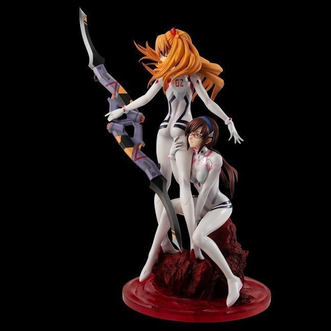 Shikinami Asuka Langley & Makina Mari Illustrious G.E.M Precious Figure