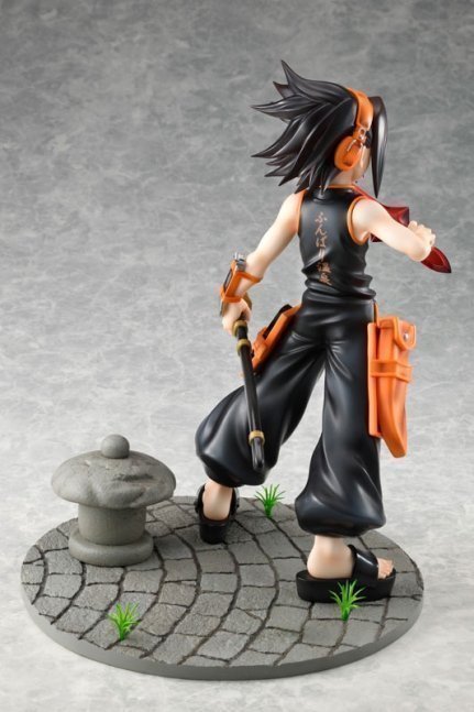 Yoh Asakura 1/7 Figure -- SHAMAN KING