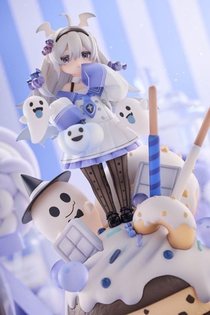Dessert Planet Mercury Figure