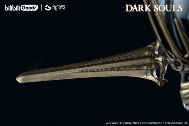 The Nameless King Deformed Figure -- DARK SOULS