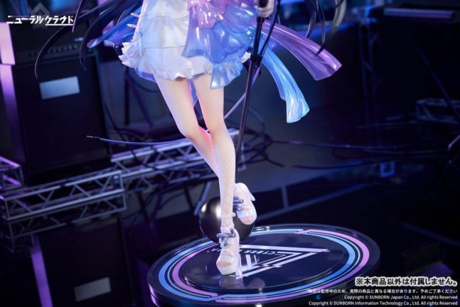 Nanaka 1/7 Figure Shoujo Idol Ver. -- Neural Cloud