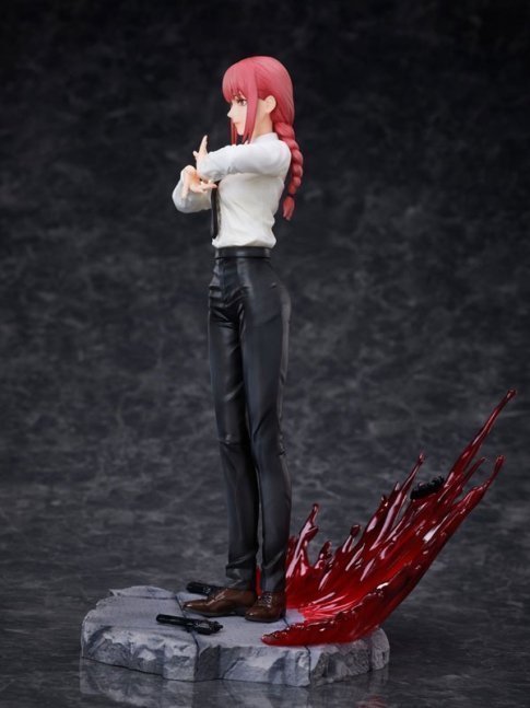 Makima 1/7 Figure -- Chainsaw Man