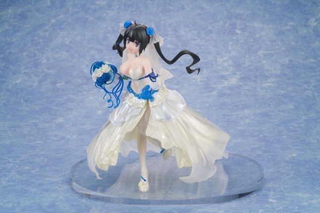 Hestia 1/7 Figure -Wedding Dress- -- Is It Wrong to Try to Pick Up Girls in a Dungeon?