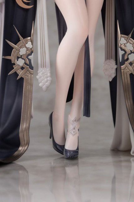 Implacable 1/6 Figure -- Azur Lane